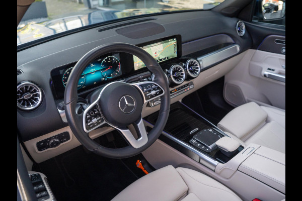 Mercedes-Benz Glb 200 Business Solution Luxury / Pano / Ambiance / Keyless / Memory / NL auto