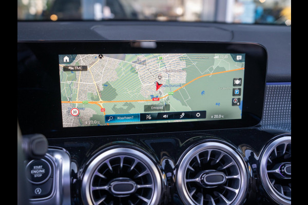 Mercedes-Benz Glb 200 Business Solution Luxury / Pano / Ambiance / Keyless / Memory / NL auto