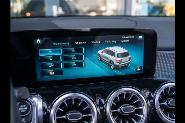 Mercedes-Benz Glb 200 Business Solution Luxury / Pano / Ambiance / Keyless / Memory / NL auto