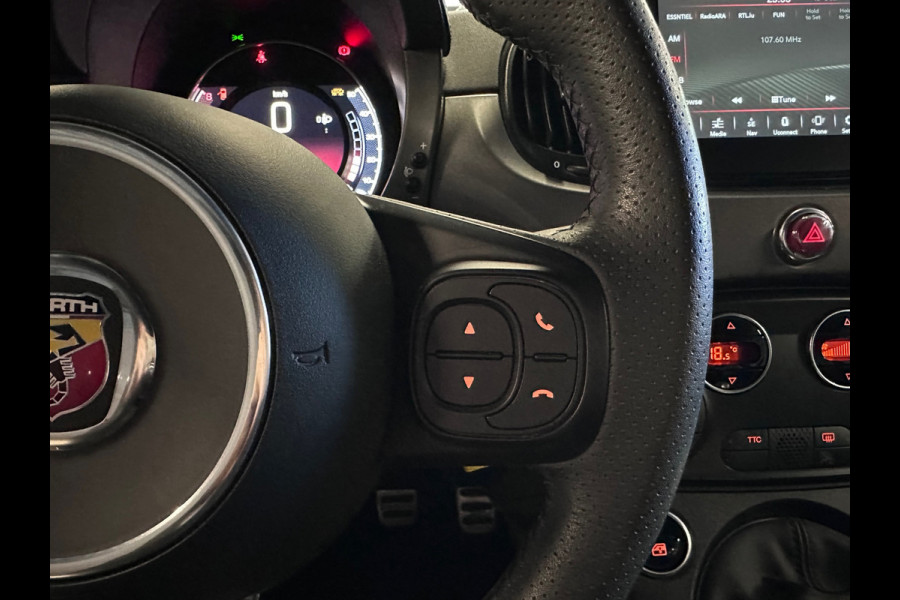 Abarth 595 1.4 T-Jet Abarth Turismo LEDER / CLIMA / NAVI