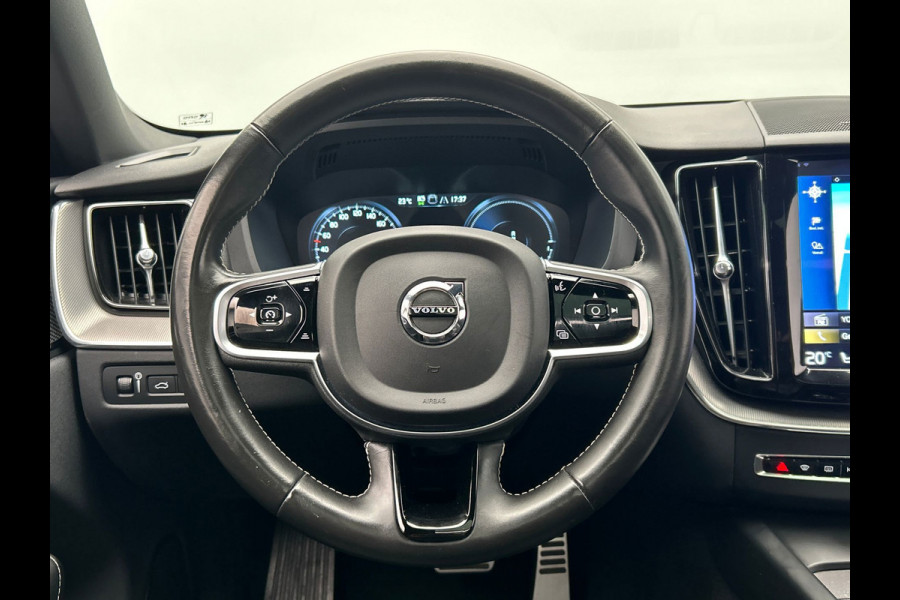 Volvo XC60 2.0 Recharge T8 AWD R-Design HEICO | Trekhaak | Stoelverwarming | 360 Camera | Memory | Harman/Kardon | Panoramadak |