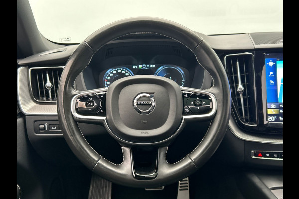 Volvo XC60 2.0 Recharge T8 AWD R-Design HEICO | Trekhaak | Stoelverwarming | 360 Camera | Memory | Harman/Kardon | Panoramadak |
