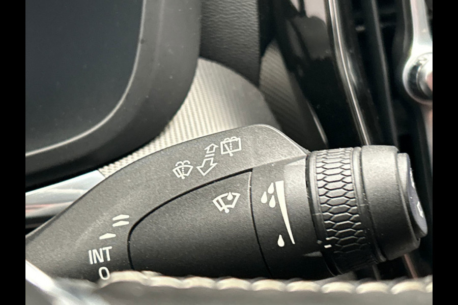 Volvo XC60 2.0 Recharge T8 AWD R-Design HEICO | Trekhaak | Stoelverwarming | 360 Camera | Memory | Harman/Kardon | Panoramadak |