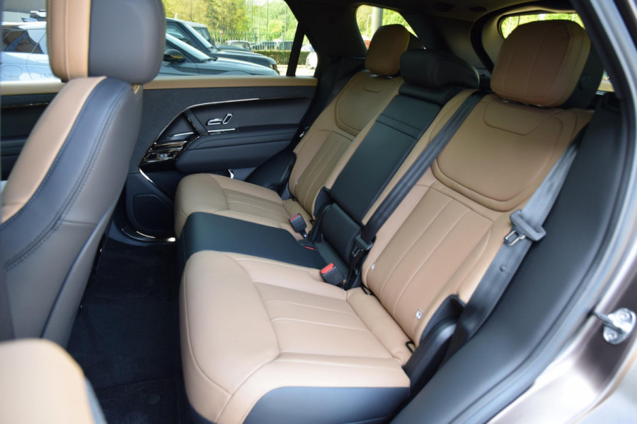 Land Rover Range Rover Sport P460e Dynamic SE | SVO Satin Tourmaline Brown