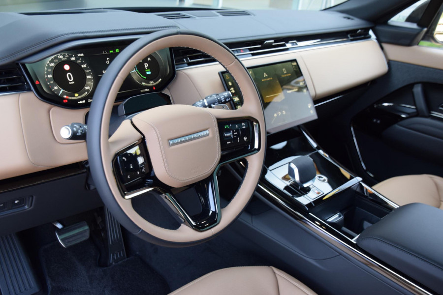 Land Rover Range Rover Sport P460e Dynamic SE | SVO Satin Tourmaline Brown