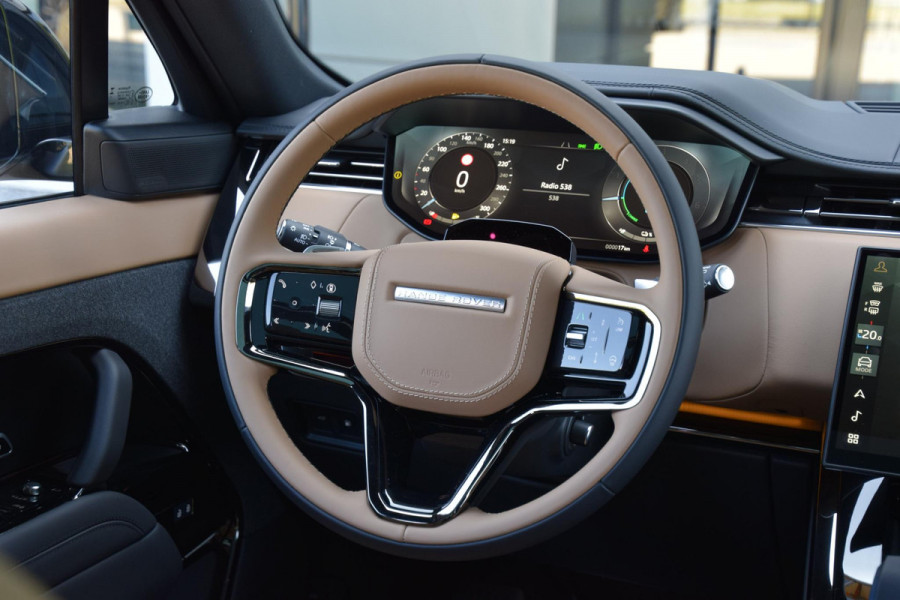 Land Rover Range Rover Sport P460e Dynamic SE | SVO Satin Tourmaline Brown