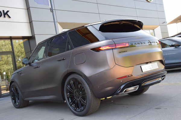 Land Rover Range Rover Sport P460e Dynamic SE | SVO Satin Tourmaline Brown