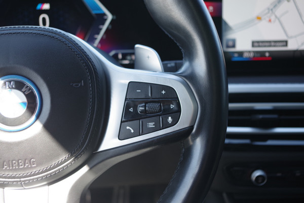 BMW 3 Serie Touring 330e High Executive M-Sport 293 PK PHEV, Panoramadak, M-Kuipstoelen, Adap. Cruise Control