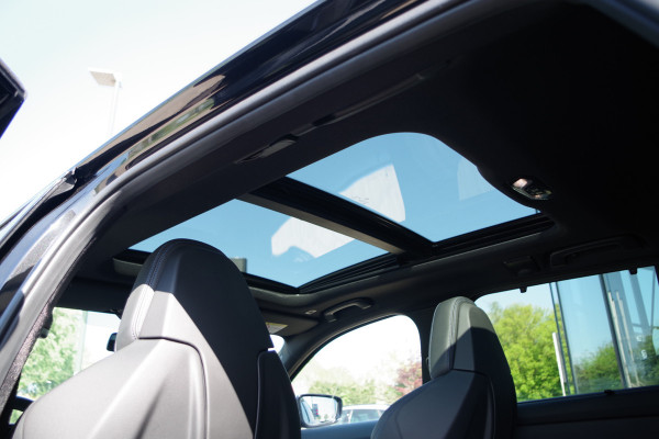 BMW 3 Serie Touring 330e High Executive M-Sport 293 PK PHEV, Panoramadak, M-Kuipstoelen, Adap. Cruise Control