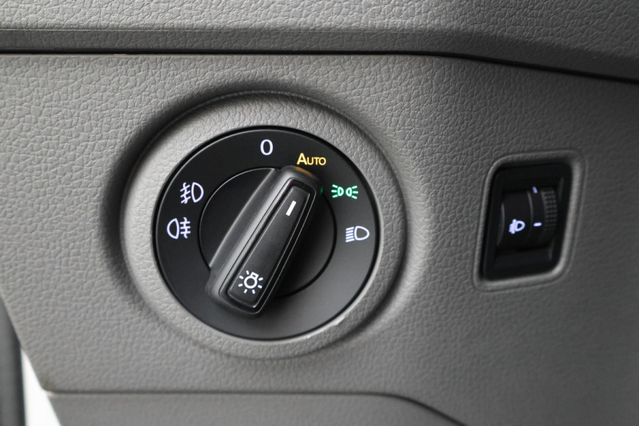 Volkswagen Crafter 35 2.0 TDI L3H3 177pk DSG Comfortline 3-Zits, Camera, Trekhaak, Apple Carplay, Cruise, PDC