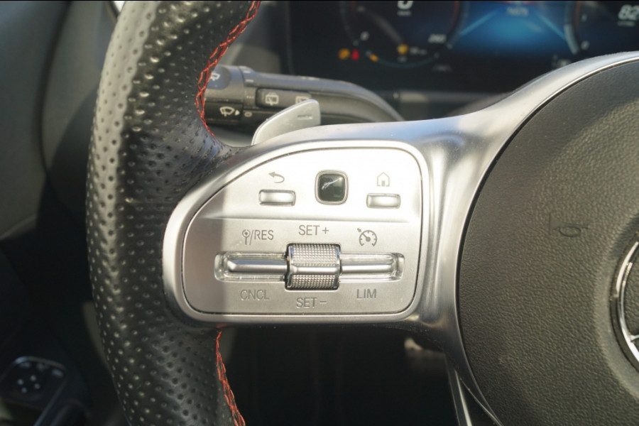 Mercedes-Benz B-Klasse 180 Automaat Business Solution AMG -PANO-LED-ECC-