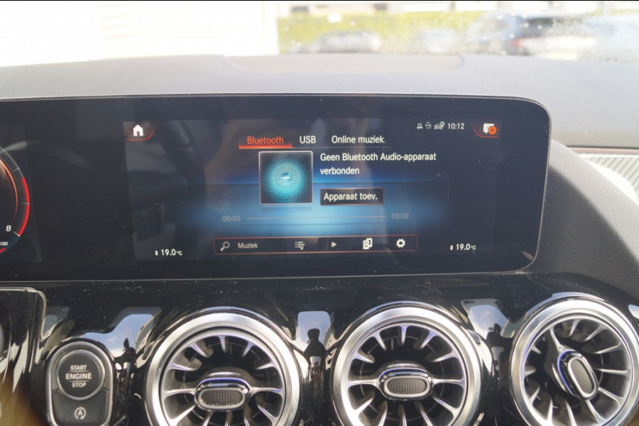 Mercedes-Benz B-Klasse 180 Automaat Business Solution AMG -PANO-LED-ECC-