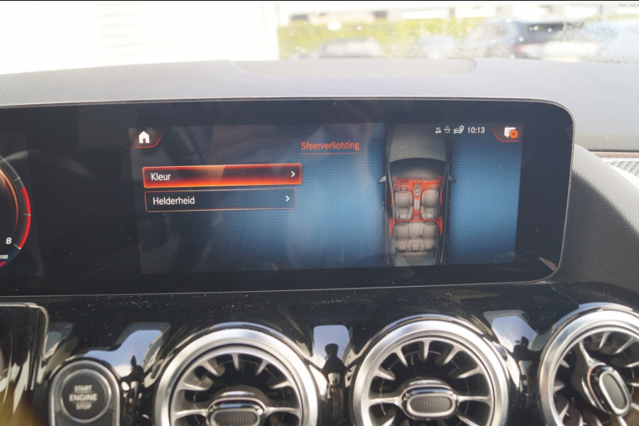 Mercedes-Benz B-Klasse 180 Automaat Business Solution AMG -PANO-LED-ECC-
