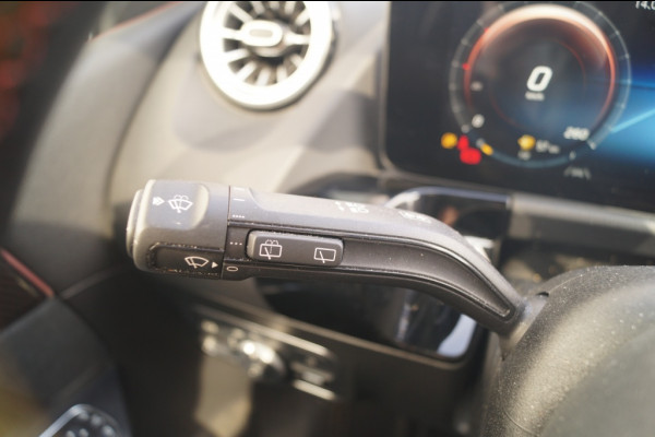 Mercedes-Benz B-Klasse 180 Automaat Business Solution AMG -PANO-LED-ECC-