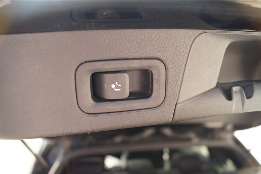 Mercedes-Benz B-Klasse 180 Automaat Business Solution AMG -PANO-LED-ECC-