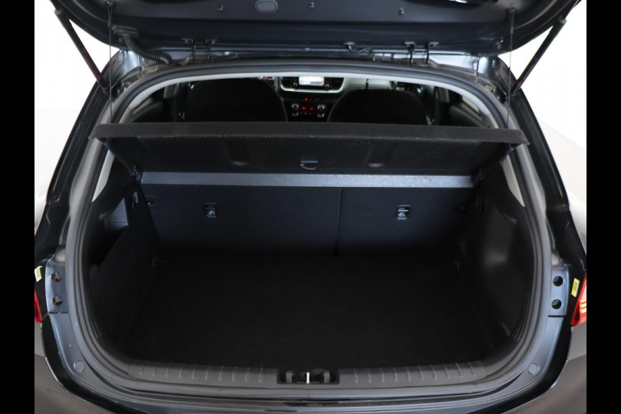 Kia Stonic 1.0 T-GDi DYNAMICPLUSLINE + TREKHAAK | STOELVERW. | CAMERA | 17 INCH | CARPLAY | KEYLESS