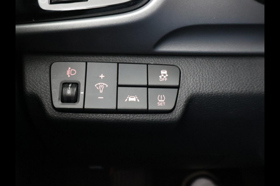 Kia Stonic 1.0 T-GDi DYNAMICPLUSLINE + TREKHAAK | STOELVERW. | CAMERA | 17 INCH | CARPLAY | KEYLESS
