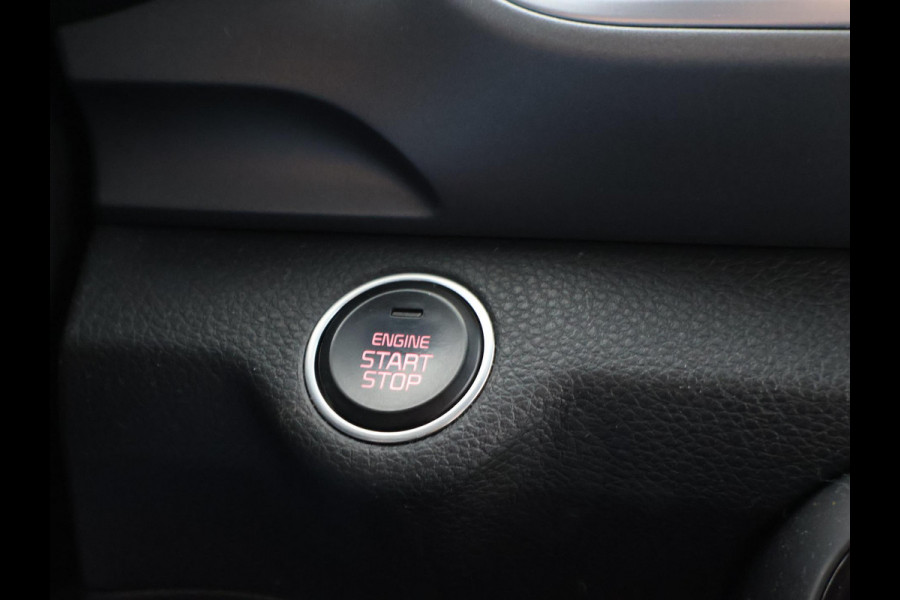 Kia Stonic 1.0 T-GDi DYNAMICPLUSLINE + TREKHAAK | STOELVERW. | CAMERA | 17 INCH | CARPLAY | KEYLESS