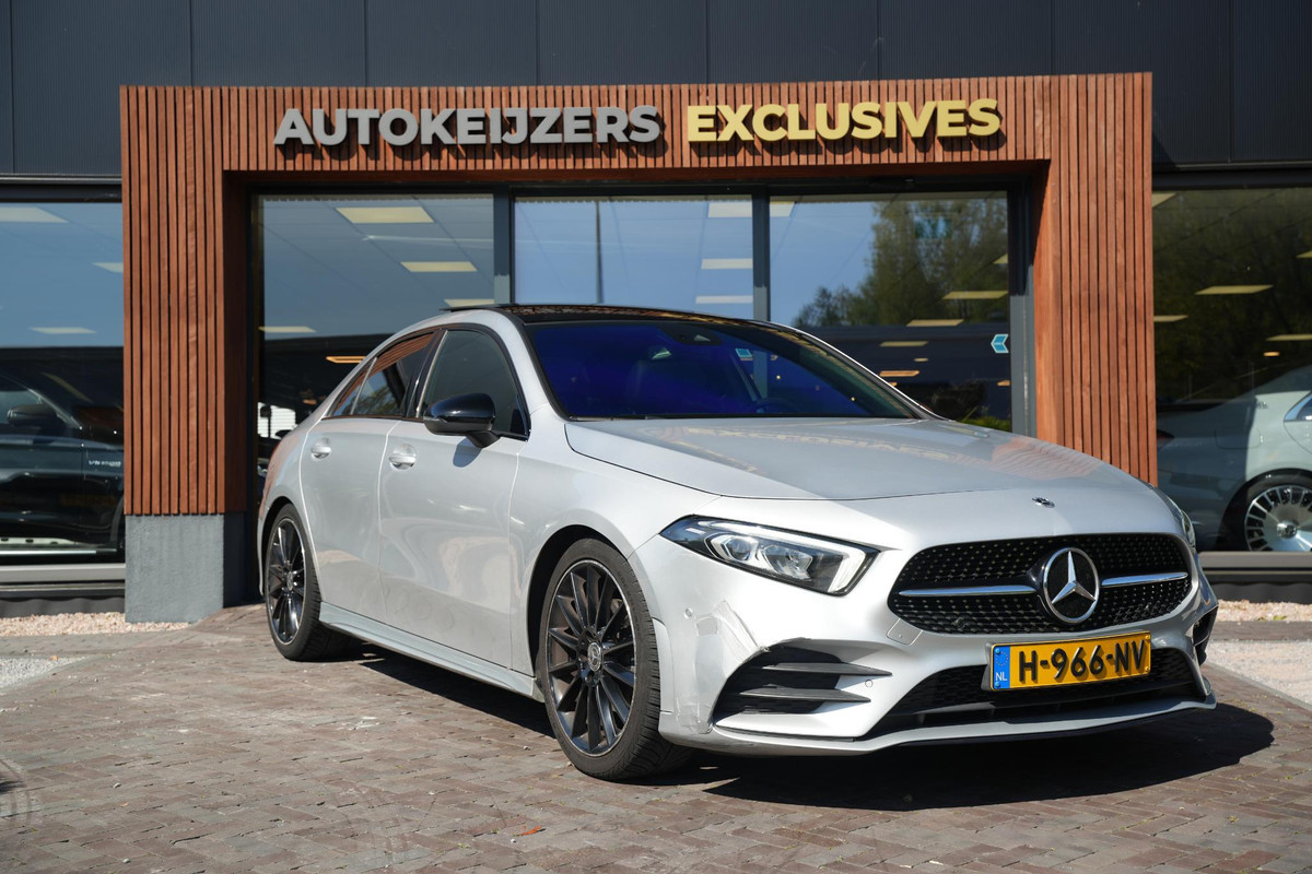 Mercedes-Benz A-Klasse 200 Business Solution AMG Wide screen Pano Dak