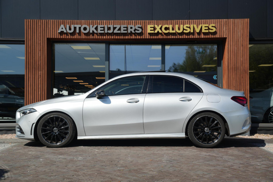 Mercedes-Benz A-Klasse 200 Business Solution AMG Wide screen Pano Dak