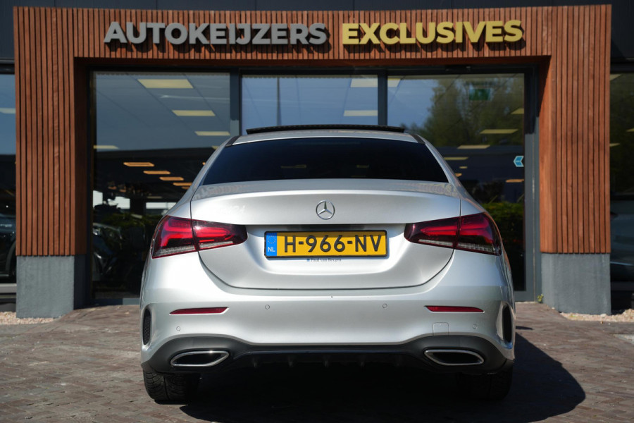 Mercedes-Benz A-Klasse 200 Business Solution AMG Wide screen Pano Dak