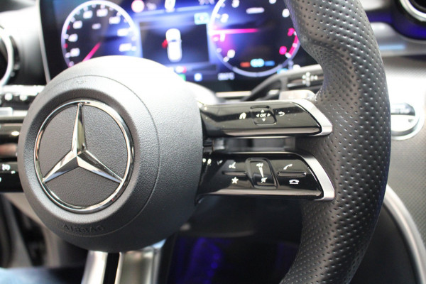 Mercedes-Benz C-Klasse Estate 200 Launch Edition AMG Line Panorama/Led/Night paket/19inch Amg Prijs is Rijklaar