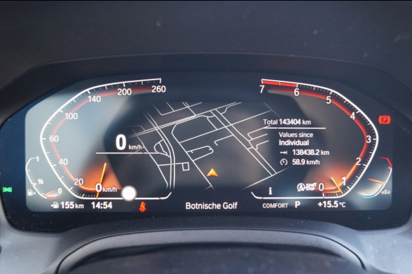 BMW 3 Serie Touring 318i High Executive Edition -LEER-CAM-NAVI-
