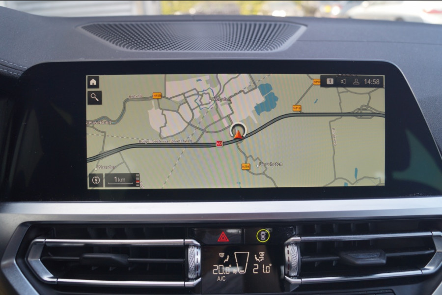 BMW 3 Serie Touring 318i High Executive Edition -LEER-CAM-NAVI-