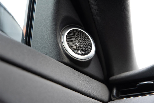 Land Rover Range Rover Evoque 1.5 P300e AWD R-Dynamic HSE Panoramadak Adapt. cruise Stuurverw. Zondag a.s. open!