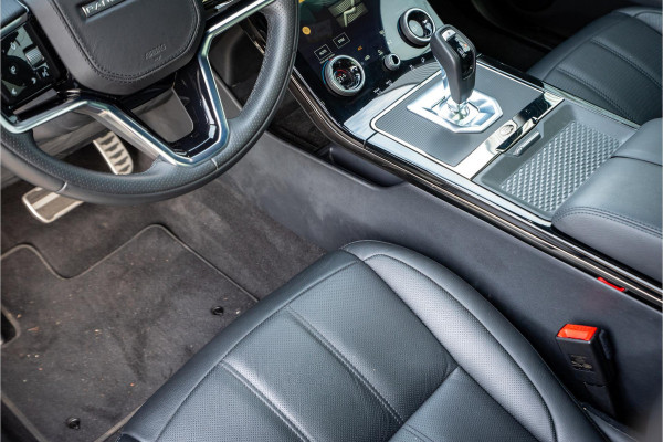 Land Rover Range Rover Evoque 1.5 P300e AWD R-Dynamic HSE Panoramadak Adapt. cruise Stuurverw. Zondag a.s. open!