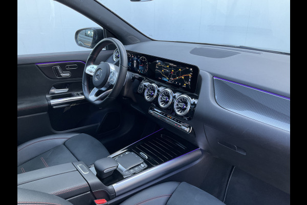 Mercedes-Benz GLA 200 164pk Solution AMG Memory Pano.dak Sfeerverl Hoogzitter Uitstraling!