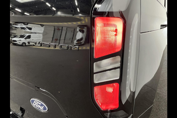Ford Transit Custom 320 2.0 TDCI L2H1 Limited Automaat Dubbele Cabine Airco Navigatie Cruise control Trekhaak