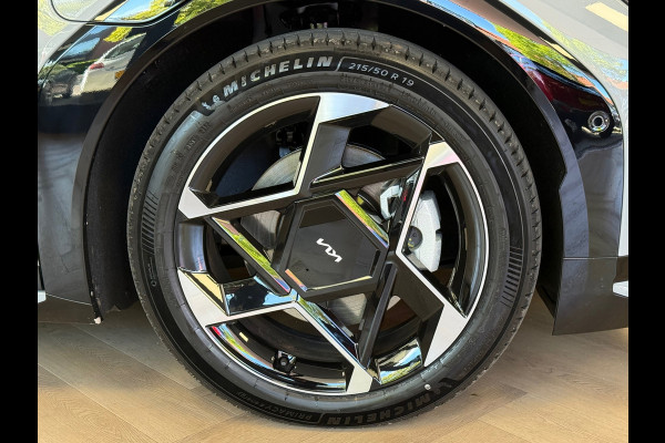 Kia EV4 GT-PlusLine 81.4 kWh SoH 100% 594KM BEREIK HUD NAVI CRUISE CLIMATE LED HARMAN KARDON