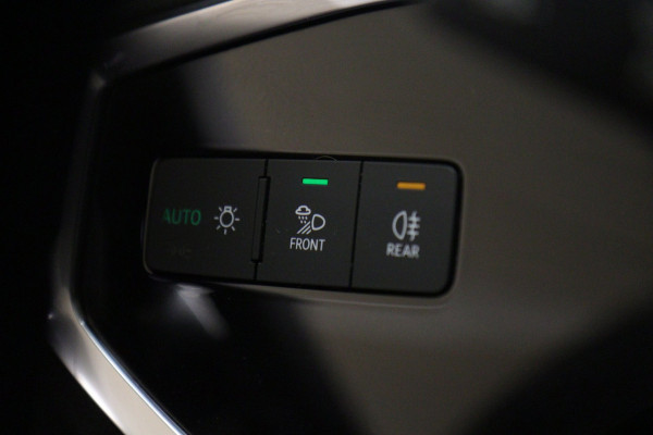 Audi Q3 Sportback 45 TFSI e S-Line PANO/SFEER/CAM/ACC/LANEASSIT/LEER/VOL