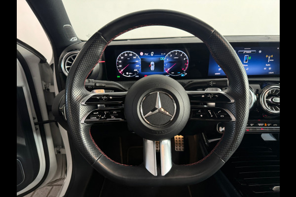 Mercedes-Benz A-Klasse 200 AMG Pano|Memory|HuD|Burmes|1e Eig