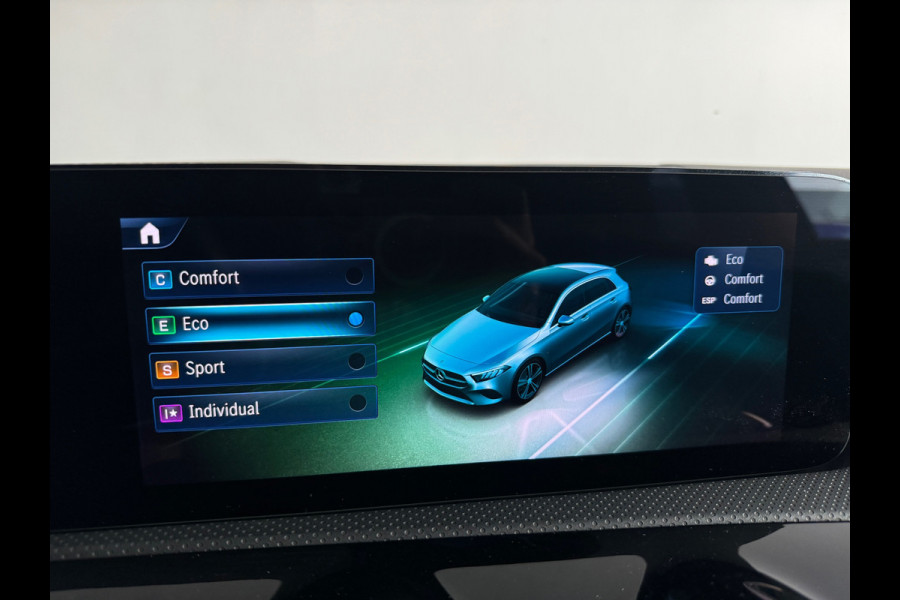 Mercedes-Benz A-Klasse 200 AMG Pano|Memory|HuD|Burmes|1e Eig