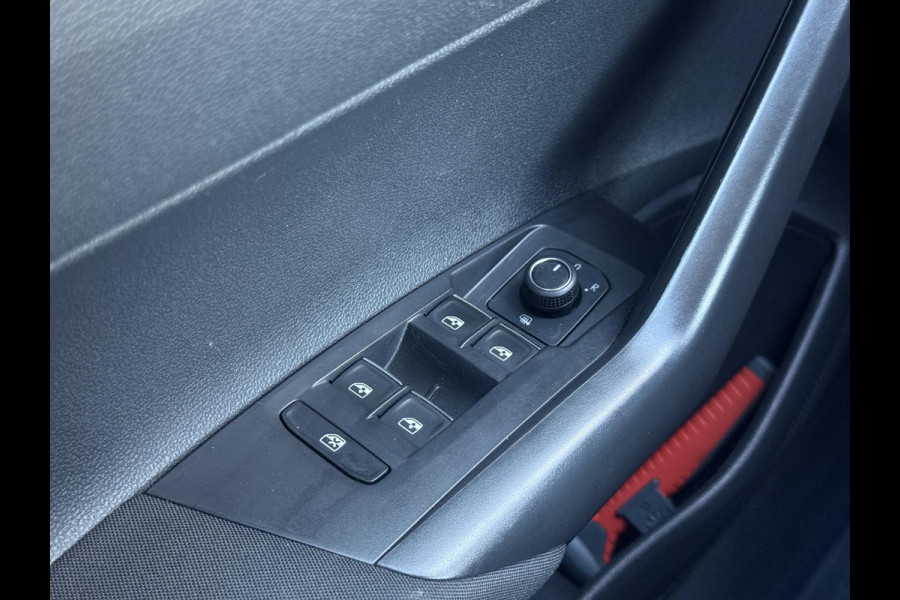 Volkswagen Polo 1.0 TSI Comfortline 2e Eigenaar|Navi|Carplay|Airco|Cruise|N.A.P|APK tot 10-2026