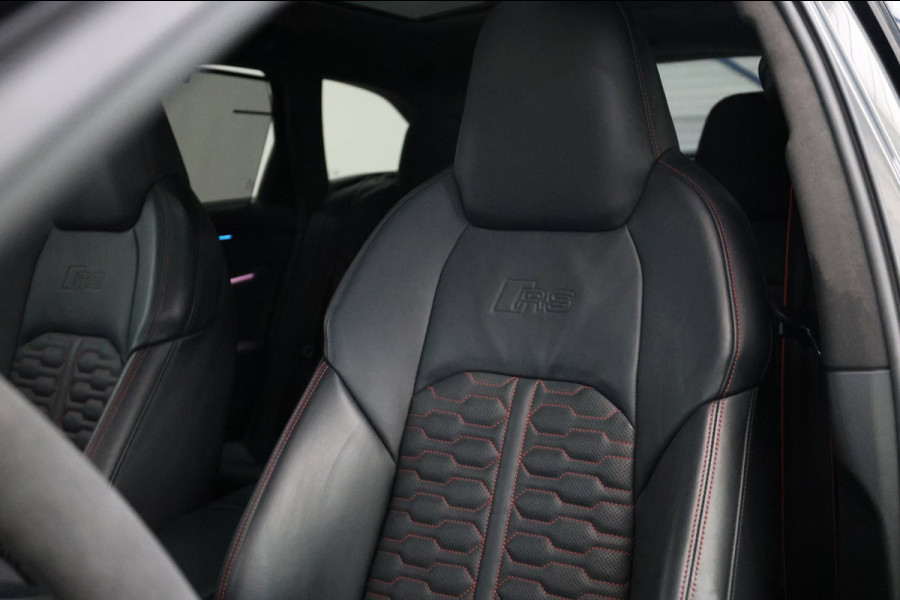 Audi RS6 Avant 4.0 TFSI quattro 600+PK BTW/KERAMISCH/SOFTCLOSE/VIRTUAL/B&O 3D/ACHTERASB/SFEER/PANO/22"/360 CAM/12 MND GARANTIE!
