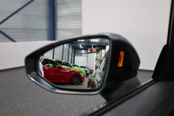 Audi RS6 Avant 4.0 TFSI quattro 600+PK BTW/KERAMISCH/SOFTCLOSE/VIRTUAL/B&O 3D/ACHTERASB/SFEER/PANO/22"/360 CAM/12 MND GARANTIE!