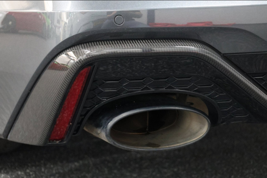 Audi RS6 Avant 4.0 TFSI quattro 600+PK BTW/KERAMISCH/SOFTCLOSE/VIRTUAL/B&O 3D/ACHTERASB/SFEER/PANO/22"/360 CAM/12 MND GARANTIE!