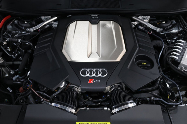 Audi RS6 Avant 4.0 TFSI quattro 600+PK BTW/KERAMISCH/SOFTCLOSE/VIRTUAL/B&O 3D/ACHTERASB/SFEER/PANO/22"/360 CAM/12 MND GARANTIE!