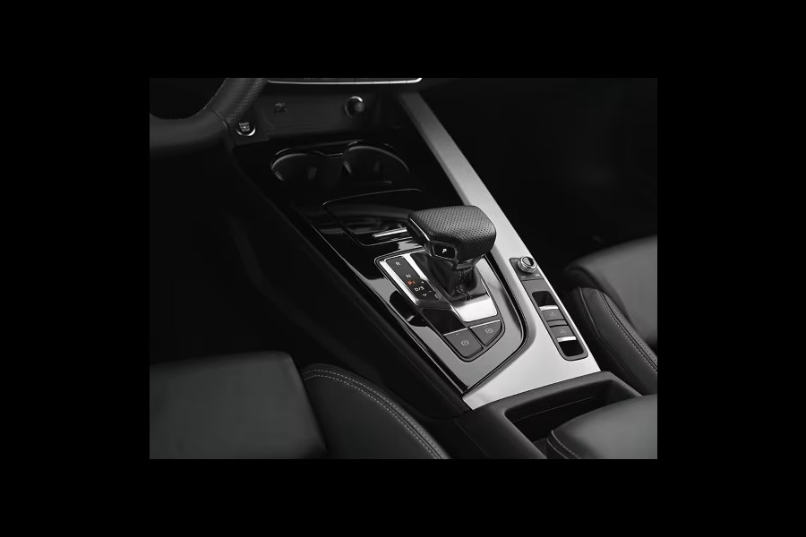 Audi A5 Cabriolet 40 Tfsi S-LINE S-Tronic (150kW/204pk) ** MATRIX, VIRTUAL, NEKVERW, B&O, 19-inch LMV,  ALARM ** 1e EIG - Slechts 20.420km (!)  ** ** INFORMEER OOK NAAR ONZE AANTREKKELIJKE FINANCIAL-LEASE TARIEVEN **