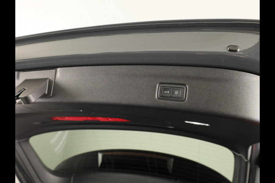 Audi SQ6 e-tron quattro 100 kWh 490pk | Panoramadak | B&O Audio | Electrisch verstelbare voorstoelen + geheugen bestuurderstoel | MMI Experience Pro