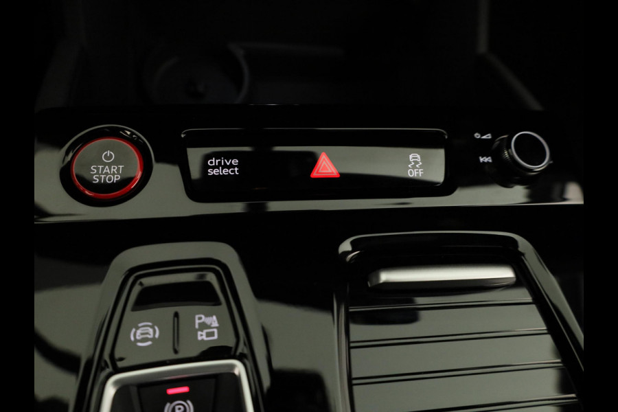 Audi SQ6 e-tron quattro 100 kWh 490pk | Panoramadak | B&O Audio | Electrisch verstelbare voorstoelen + geheugen bestuurderstoel | MMI Experience Pro