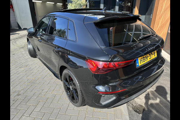 Audi A3 Sportback 45 TFSI e S edition Competition | Panoramadak | RS stoelen | Black optic pakket |