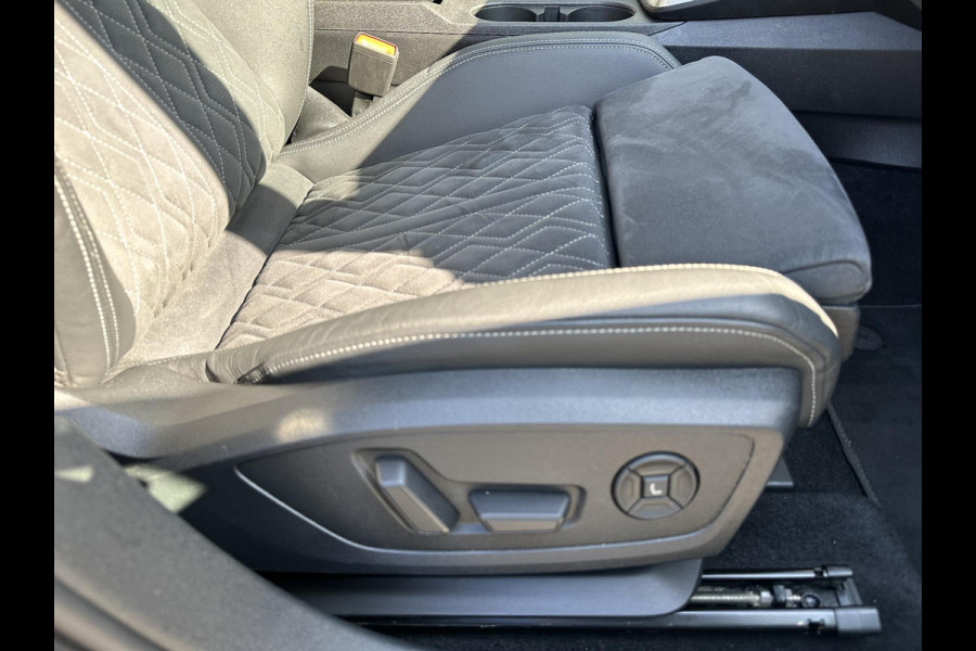 Audi A3 Sportback 45 TFSI e S edition Competition | Panoramadak | RS stoelen | Black optic pakket |