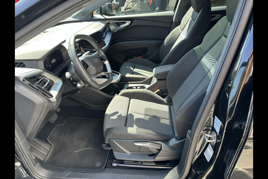 Audi Q4 e-tron 40 Launch edition Advanced Plus 77 kWh | Panoramadak | Sonos | Black optic pakket | NL-Auto |