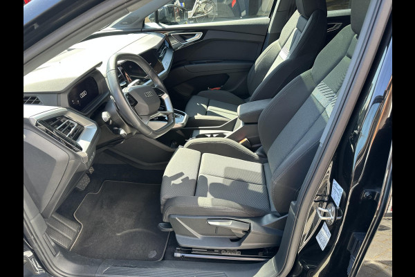 Audi Q4 e-tron 40 Launch edition Advanced Plus 77 kWh | Panoramadak | Sonos | Black optic pakket | NL-Auto |