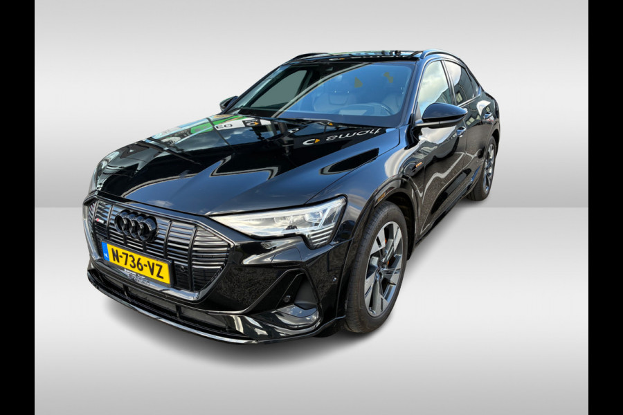 Audi e-tron Sportback 50 quattro S edition 71 kWh / SOH 93% / Panoramadak / Camera / Head-up / B&O / 20'' / Luchtvering / Keyless / CarPlay / Matrix LED / Stoelverwarming / DAB / ACC