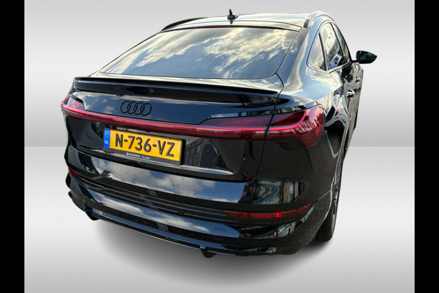 Audi e-tron Sportback 50 quattro S edition 71 kWh / SOH 93% / Panoramadak / Camera / Head-up / B&O / 20'' / Luchtvering / Keyless / CarPlay / Matrix LED / Stoelverwarming / DAB / ACC